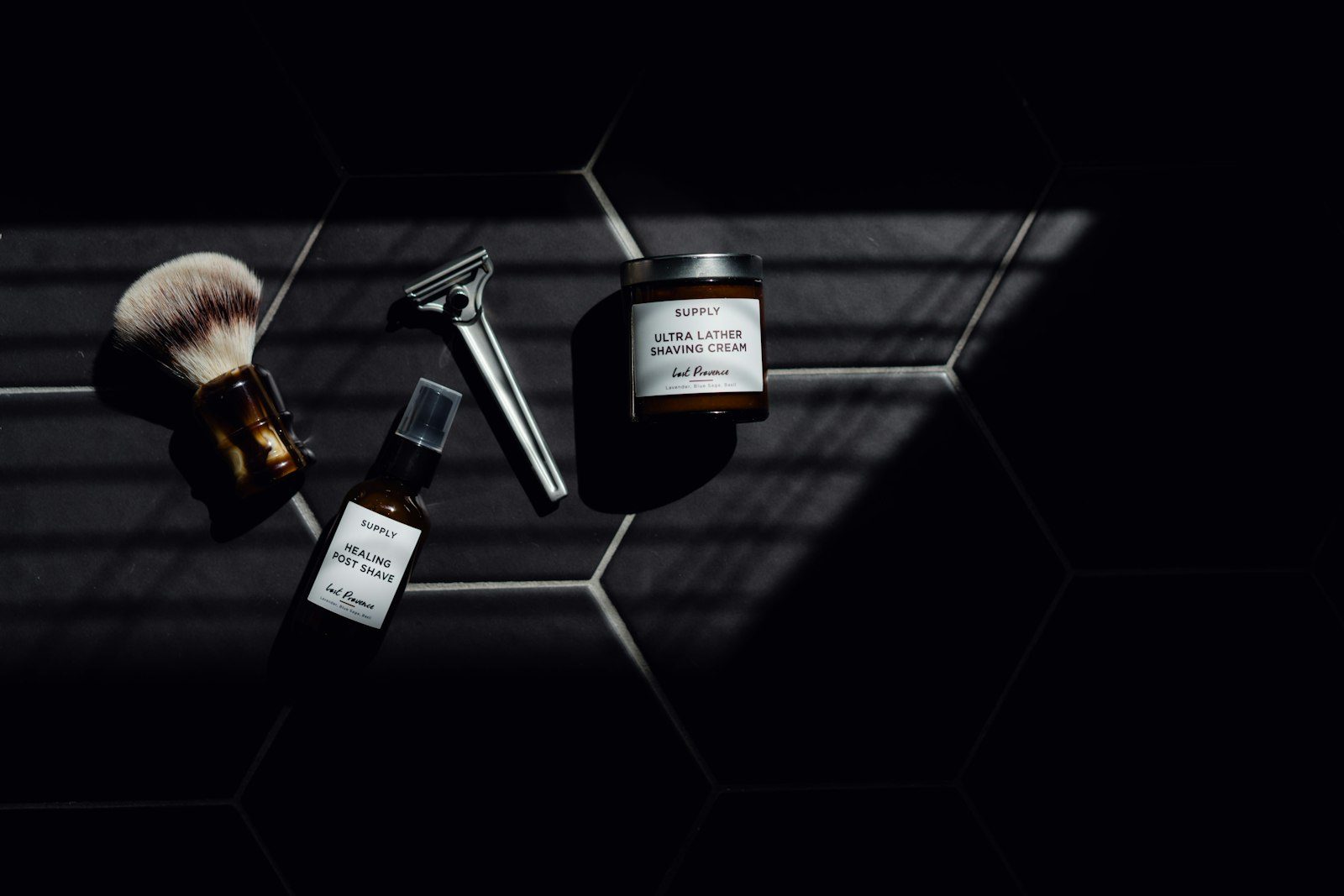 Men’s grooming kit