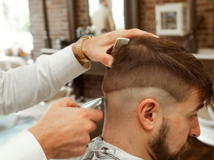 Barber lining up a hairline